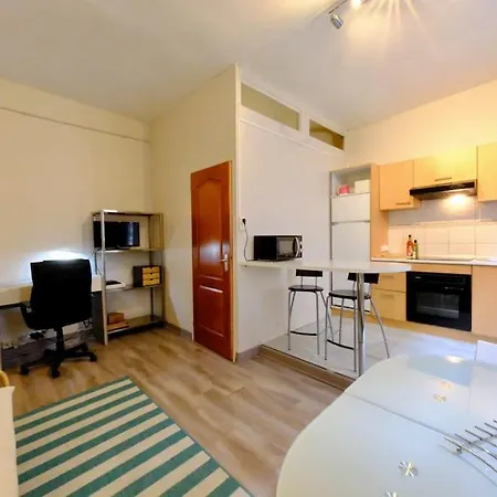 Daire Saint - Chez Solange